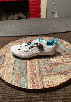 Fi’zi:k woman’s professional cycling shoes. Size 5 3/4