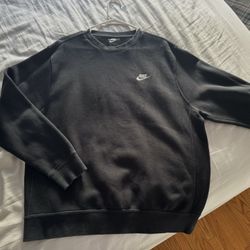 Nike crewneck sweater