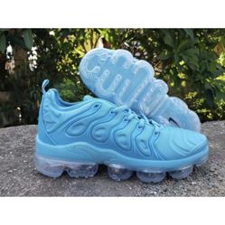 Vapor Max Plus 