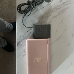 Nintendo DS Lite W/games