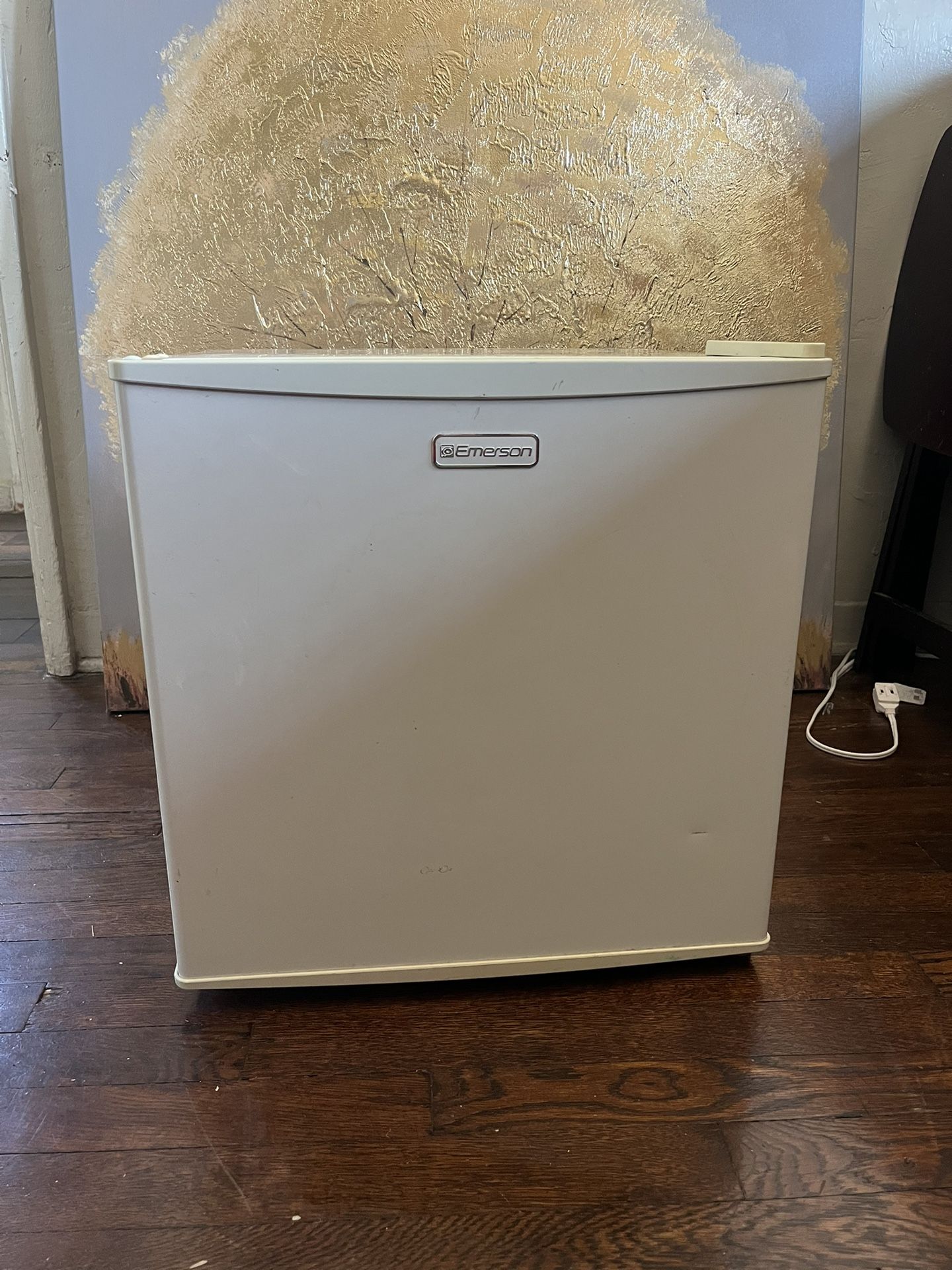 Emerson Mini Fridge