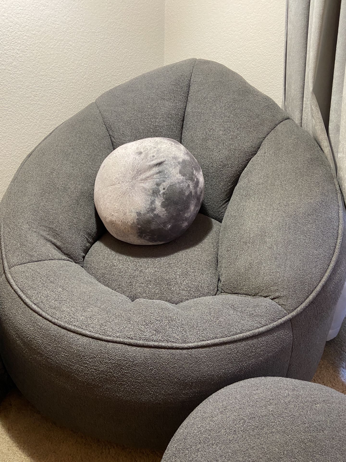 🔥 Cozy Reading Nook Set — Moon Chair + Ottoman + Gold Lamp — ONLY $60!