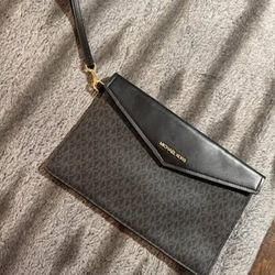 Mk Wristlet