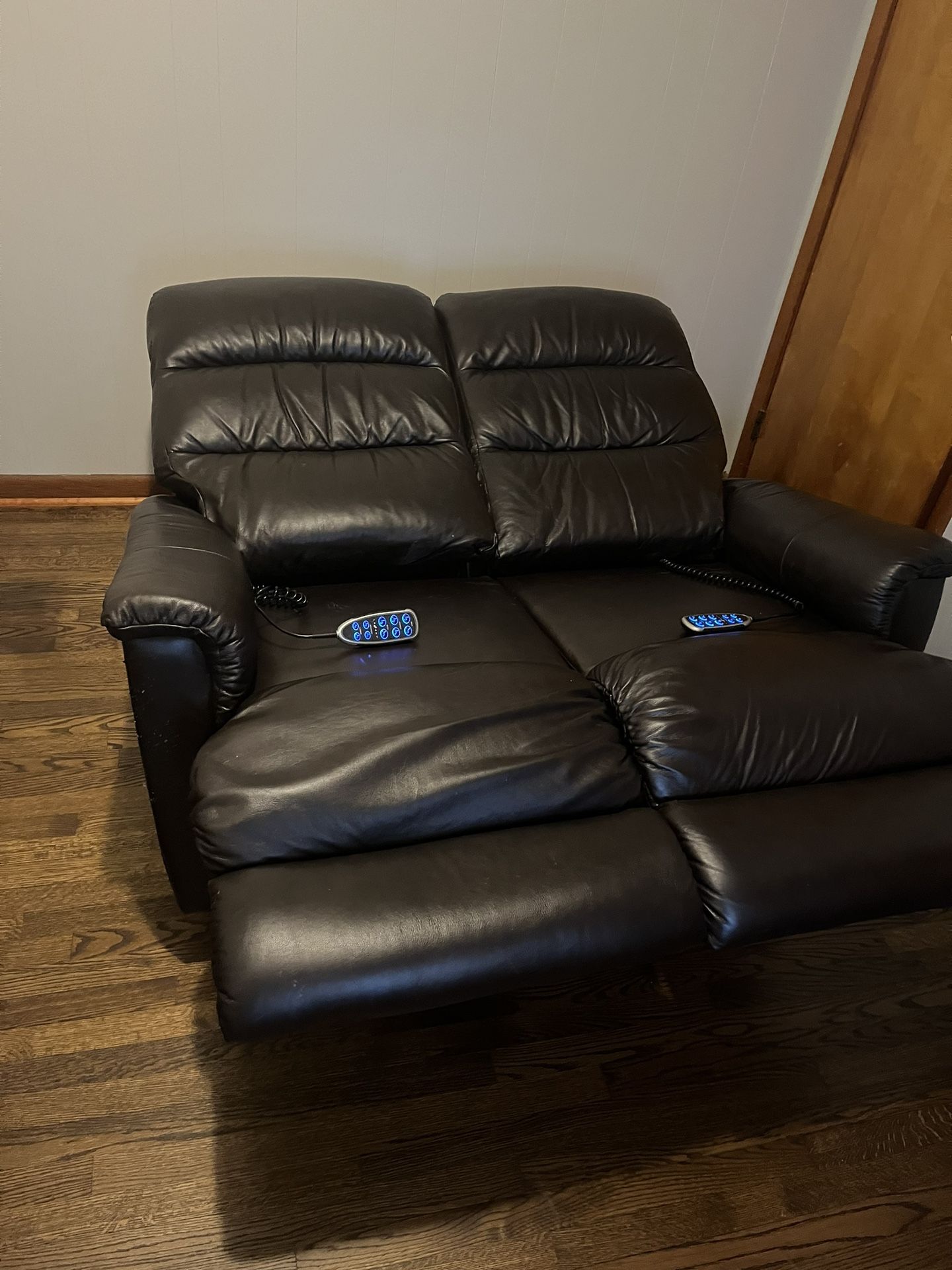 Lazy Boy Leather Couch 