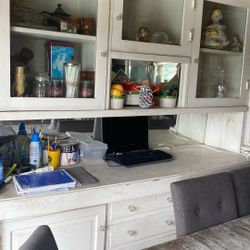 White Vintage China Cabinet