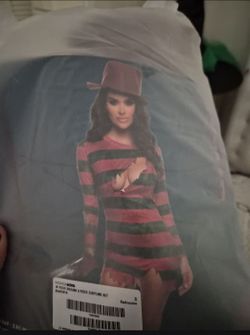 Costume