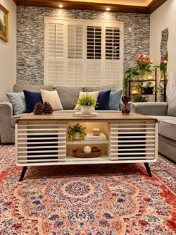 🔥 Modern 48” Coffee Table – Lift-Top, Hidden Storage and Sliding Door_Brand new
