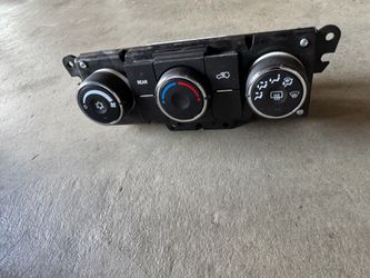 2009-2017 Chevy Traverse OEM Parts Lot - Trim & Roof Rack