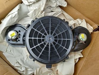 Subwoofer mercedes s500 Bose