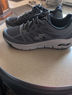 Skechers air Cooled