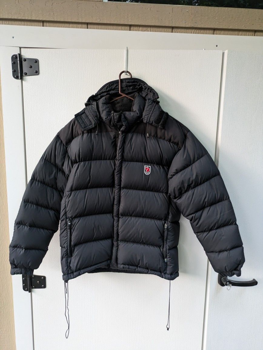 Black "Kamas" Expedition Down Jacket by Fjallraven