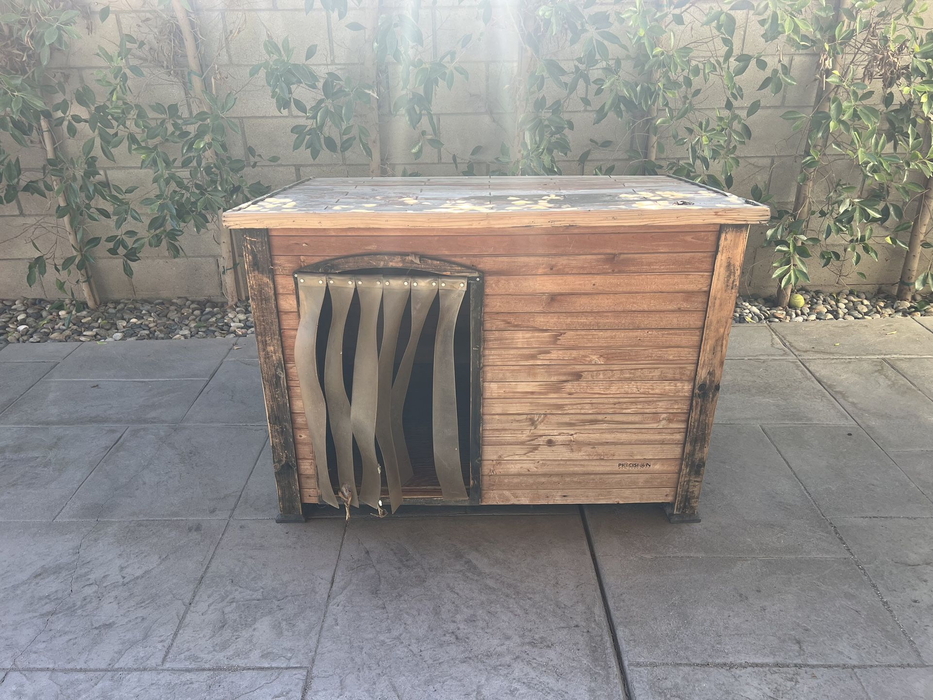 FREE!! Wooden Dog House