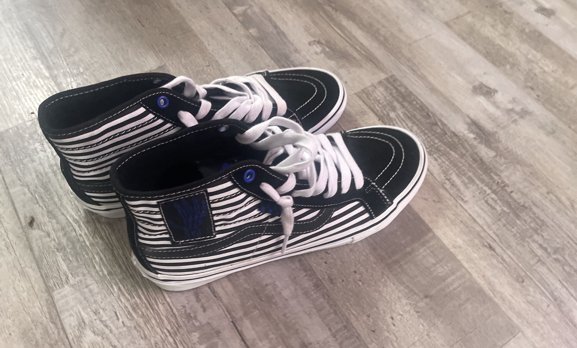 Vans Men/Women Skate Sk8-Hi Decon Shoe X Breana Geering in Simple Black / White