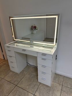 Vanity with LED Lighted Mirror & 11 Drawers