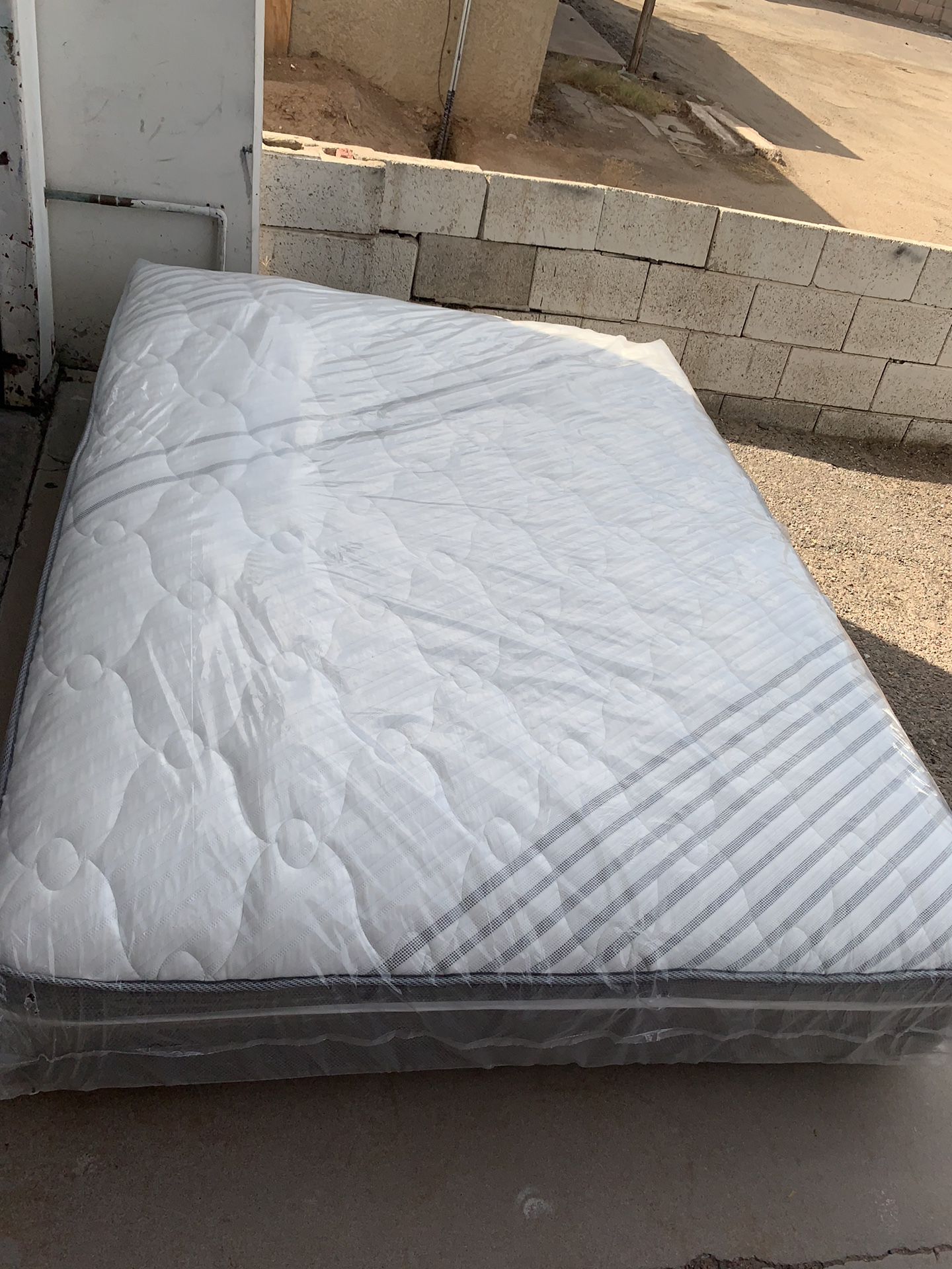 Brand new queen size pillow top mattress