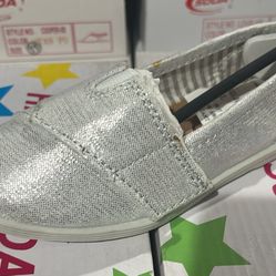 Girls Toddlers Slip On’s