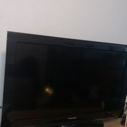 Toshiba 40’ Flatscreen TV
