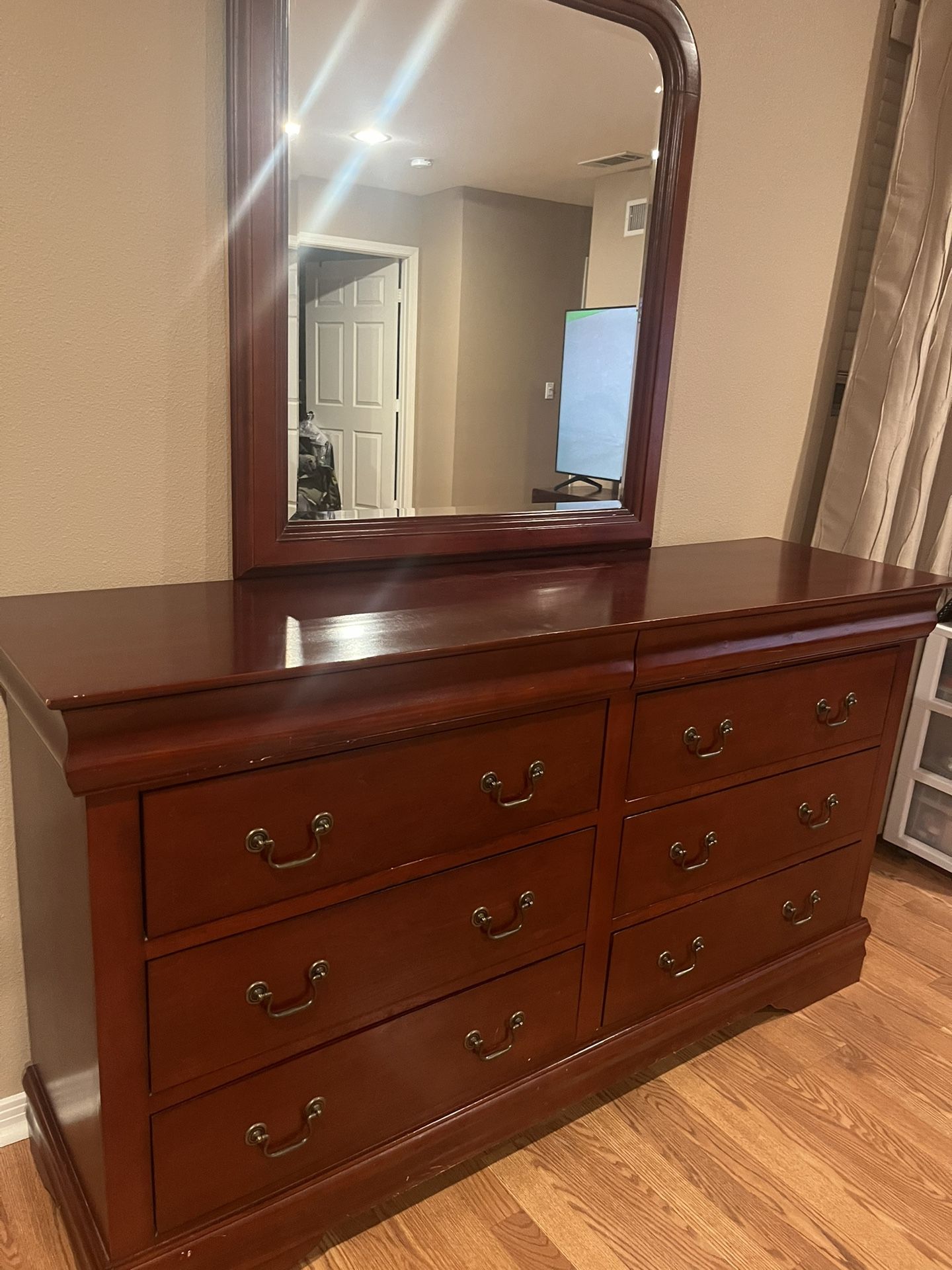 Queen Size Bed Frame With Dresser
