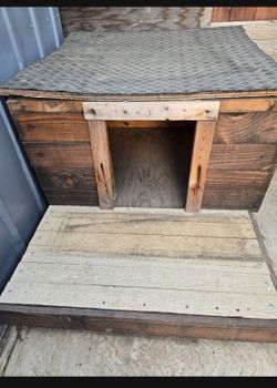 Outdoor Wooden Dog House with Porch