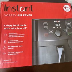 NEW Instant Vortex 5.7QT Air Fryer - 4-in-1 (Bake, Roast, Reheat)