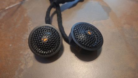 2 Kicker 1in dome tweeters  75watt rms 225watt  peak