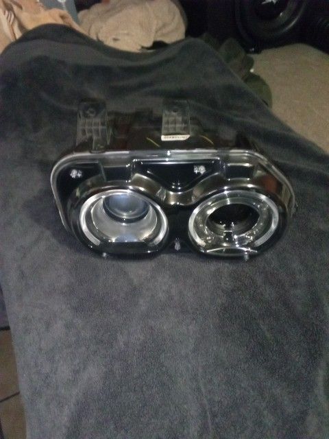 Challenger HeadLight