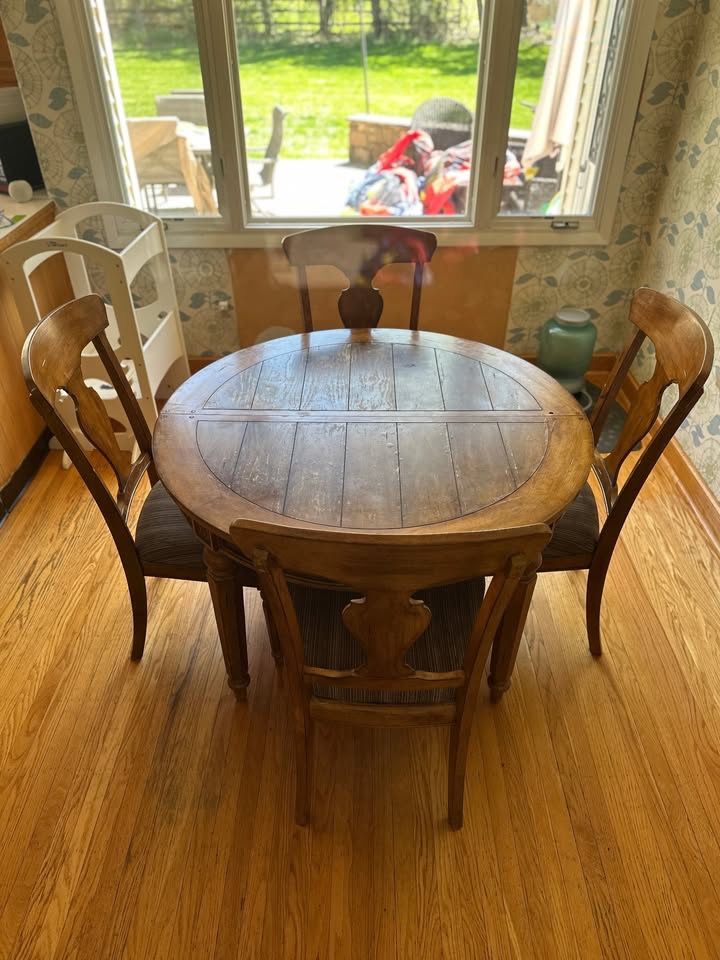5 Piece Wooden Dining Set