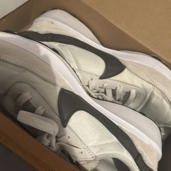 Nike’s women’s size 9.