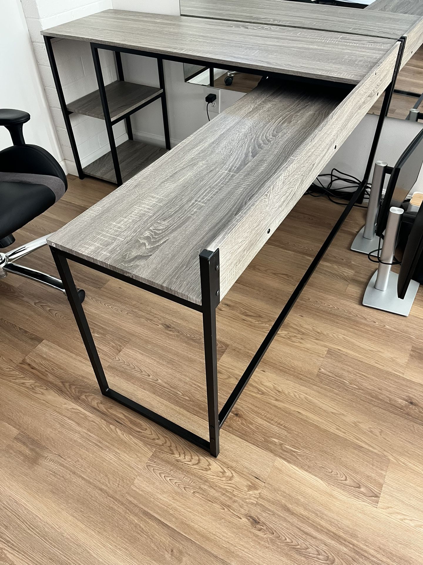 L- Shaped Office Desk