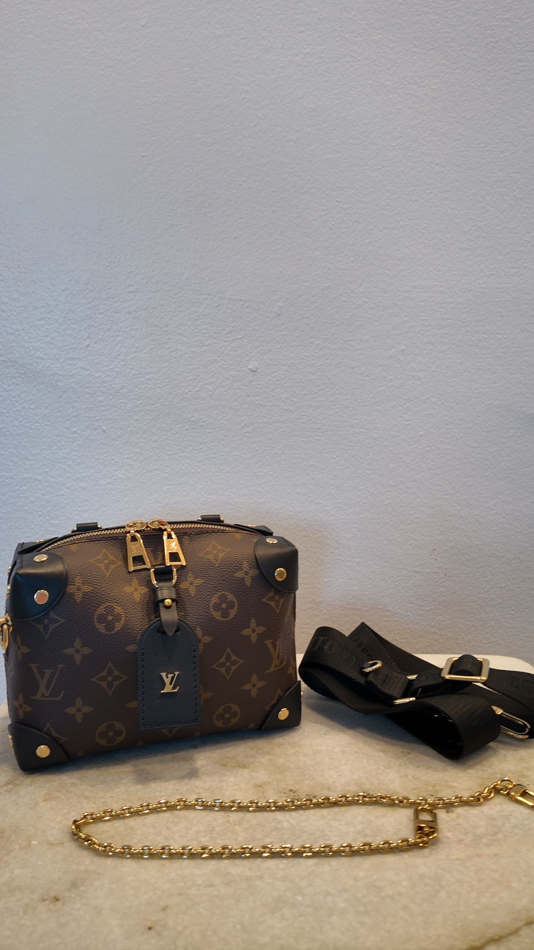 LV Petite Malle souple