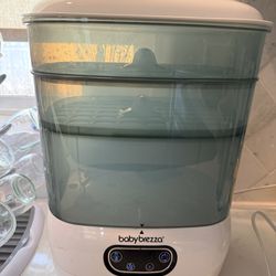 Baby Brezza - Bottle Sterilizer & Dryer