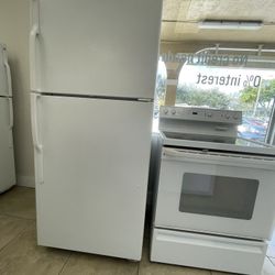 Refrigerator & Stove kitchen Set used