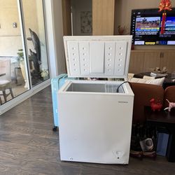 Insignia Chest Freezer - Works Great