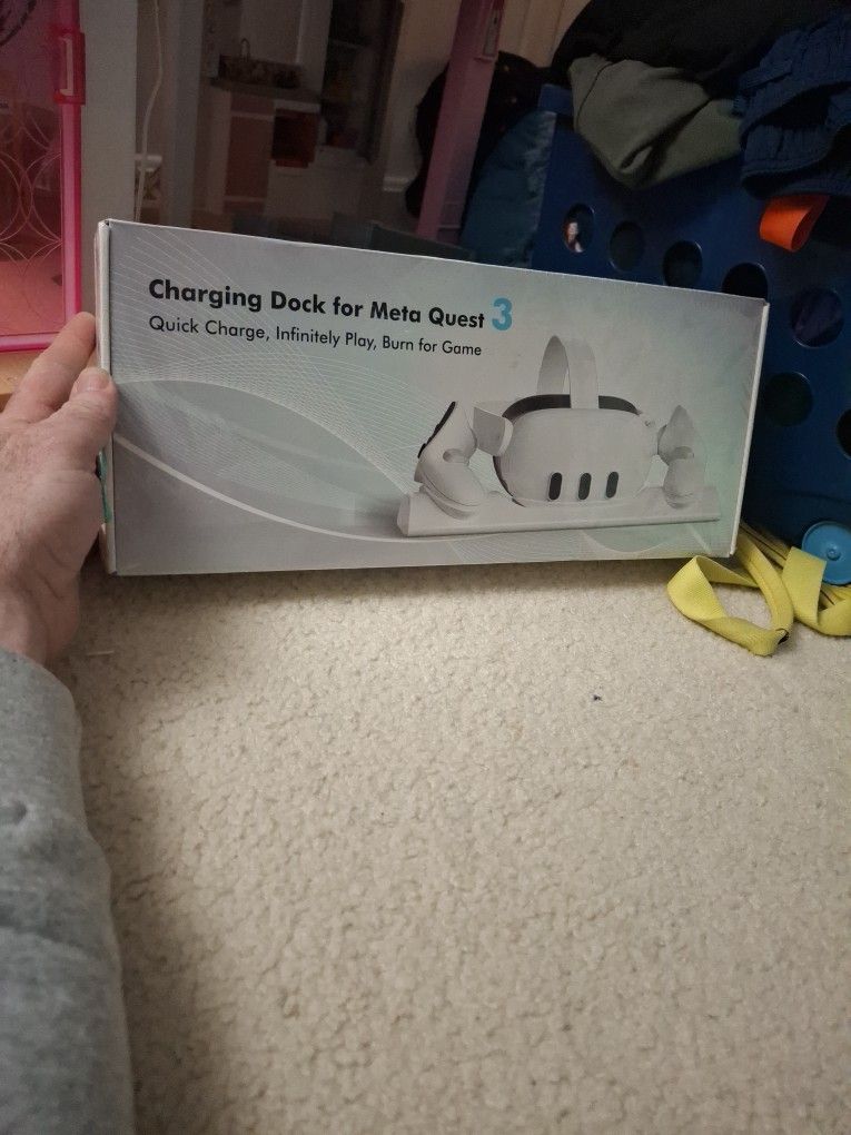 *New In Box* Wireless Charging Dock For Meta Quest 3