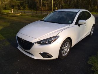 2016 Mazda 3 in excellent looking and running condition