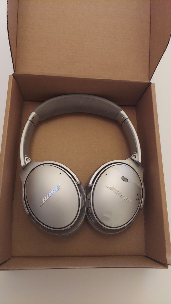 Bose Quietcomfort 35 Noise Canceling Headphones 