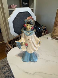 Chinese Figurine Ceramic