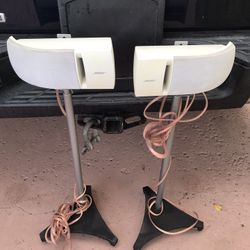 Bose 161 bookshelf speakers with adjustable tripod