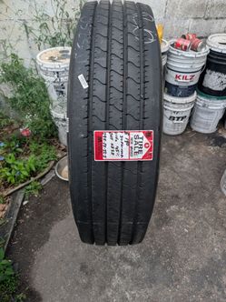 1 Supermax 295/75/22.5