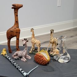 Giraffe Figurines 