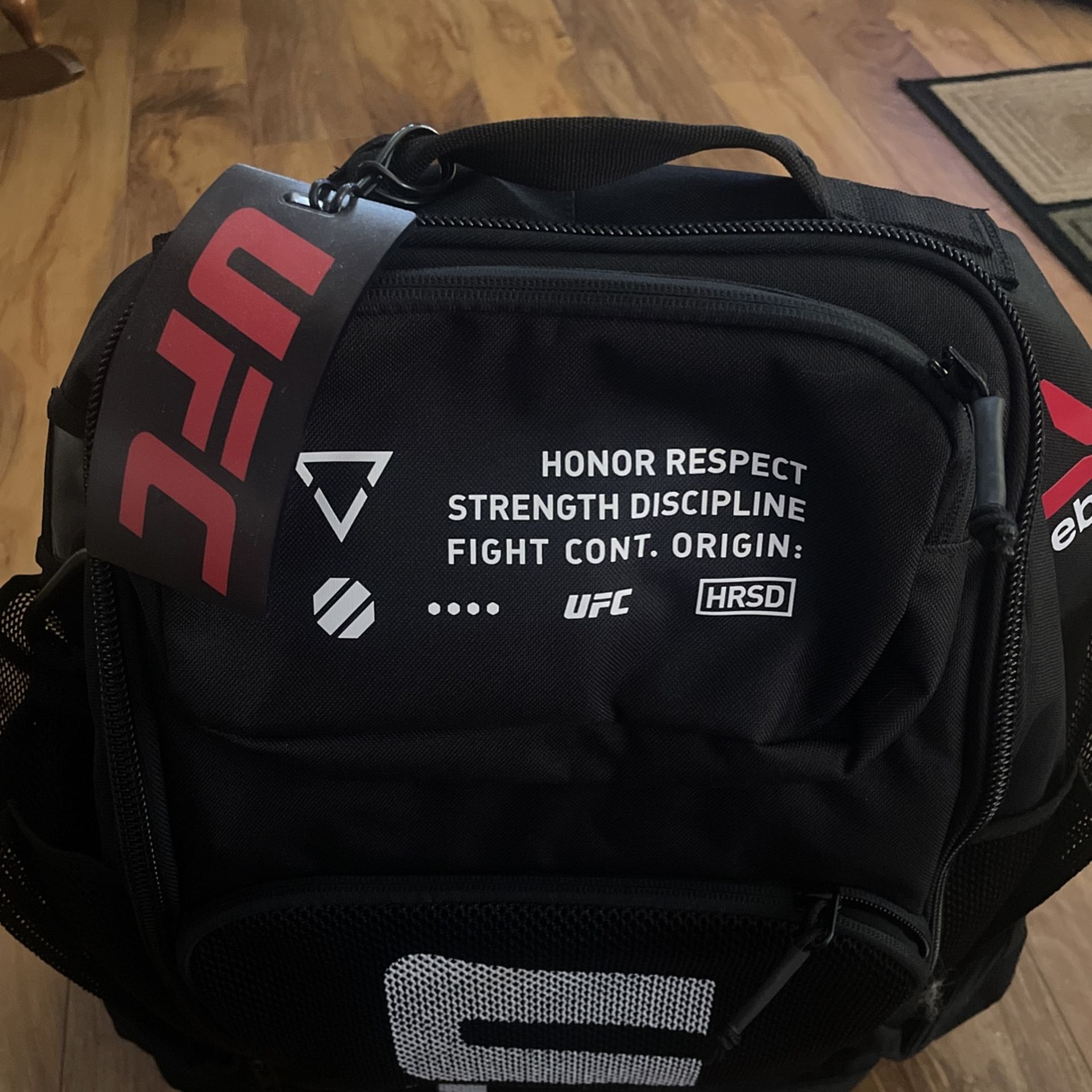 UFC Reebok Gym Bag, Backpack for Sale in Enterprise, NV - OfferUp