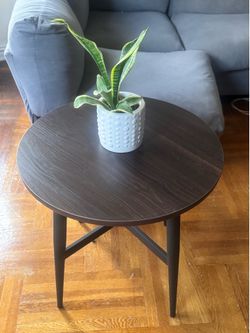 Modern century small round coffee tables