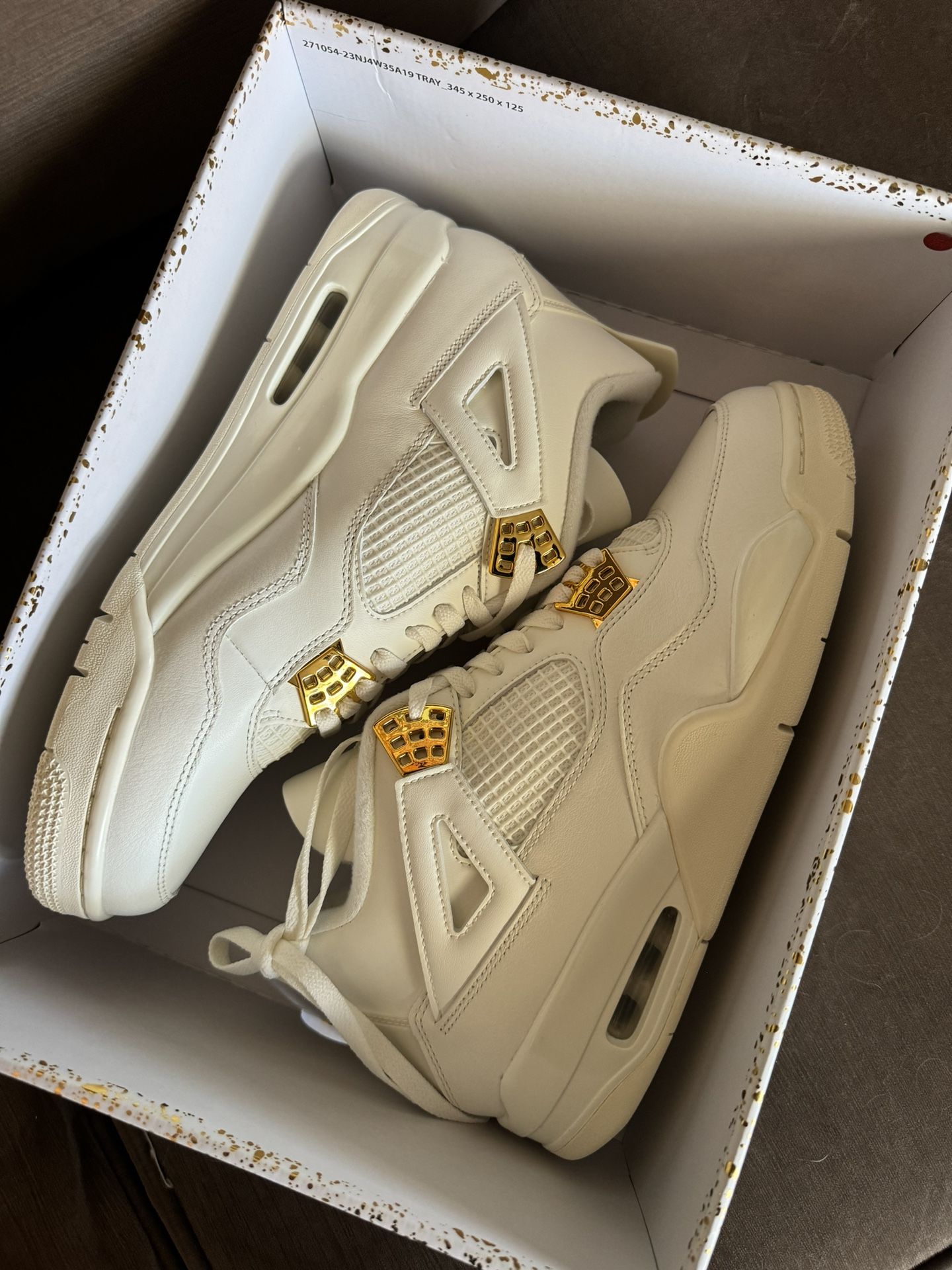 Air Jordan 4 “Metallic Gold”