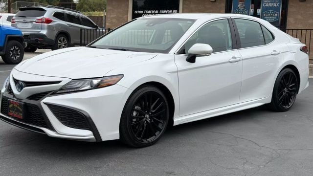 2022 Toyota Camry Hybrid
