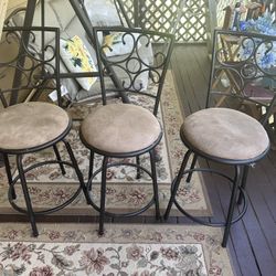 3 Bar Stools