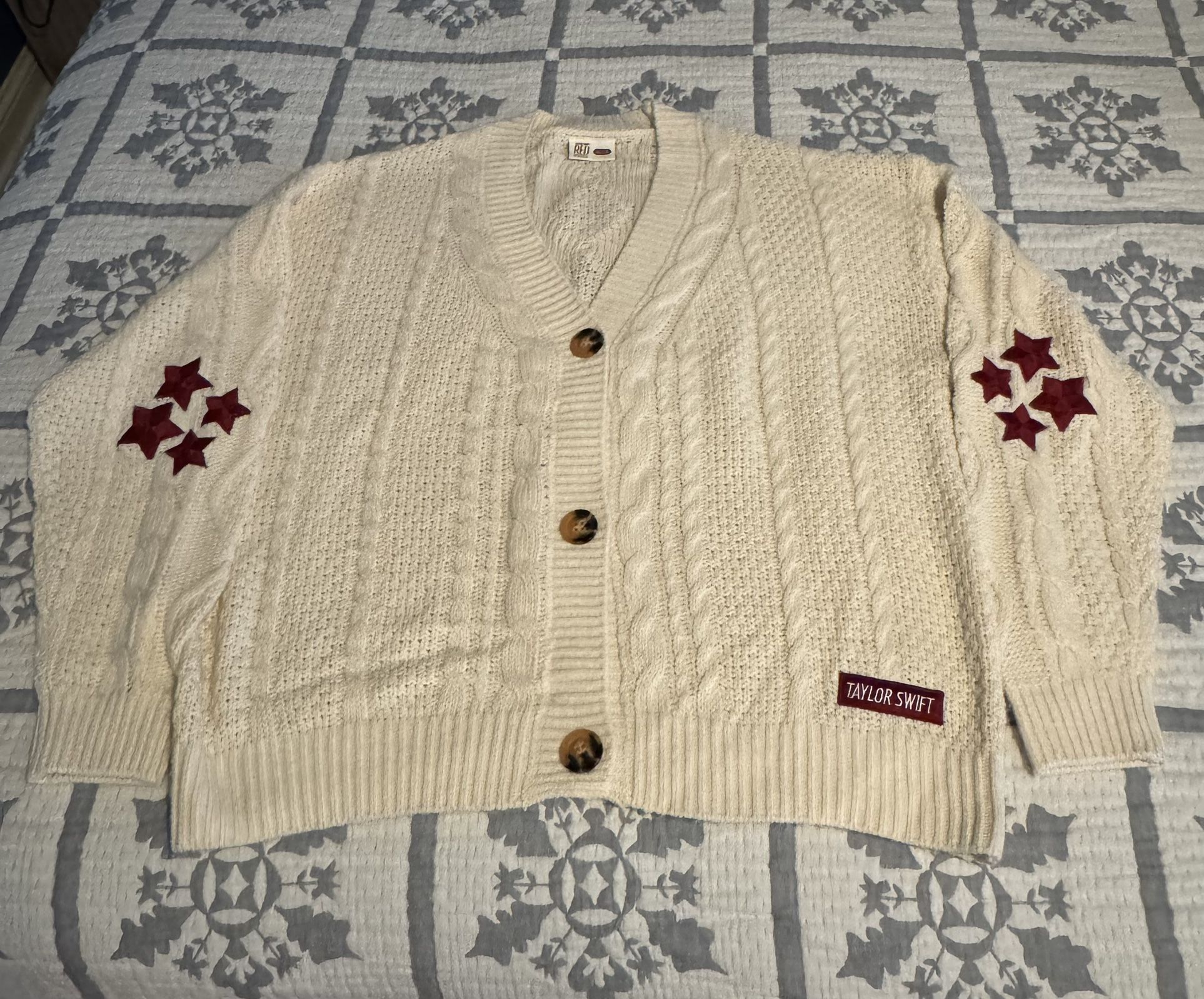 Taylor Swift Red cardigan