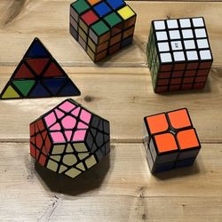 * 5x Various Advanced/Professional Rubex Cube  * Like New, No Marks and Stickers are Clean