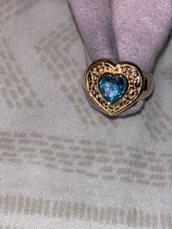 Beautiful 14k retired James Avery ring like new !