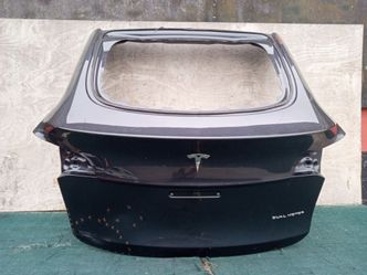 TESLA MODEL Y TAILGATE 2022