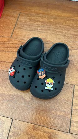 Kids Crocs Size c10 Black with Paw Patrol Charms